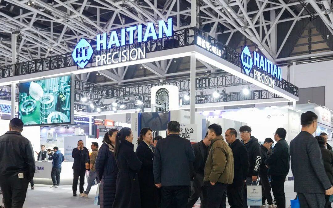 海天精工携五轴新品亮相CMES西安机床展